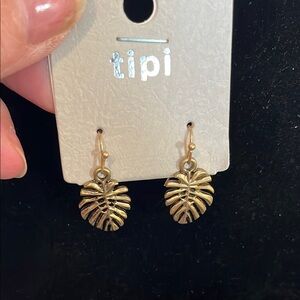 Tipi Gold Leaf Earrings